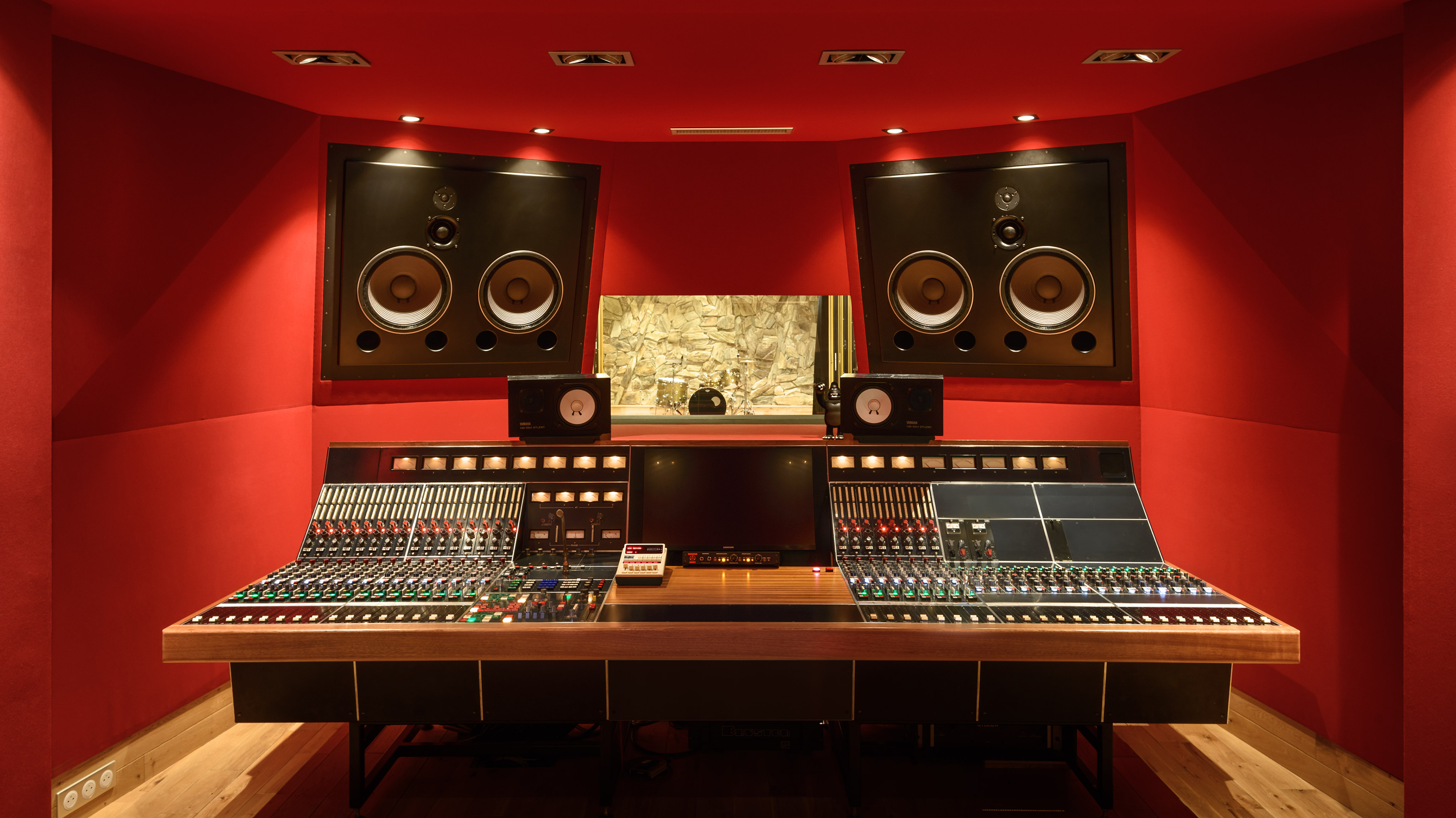 QDS Home - Recording Mixing and Atmos Studios in Paris. - QDS Studios